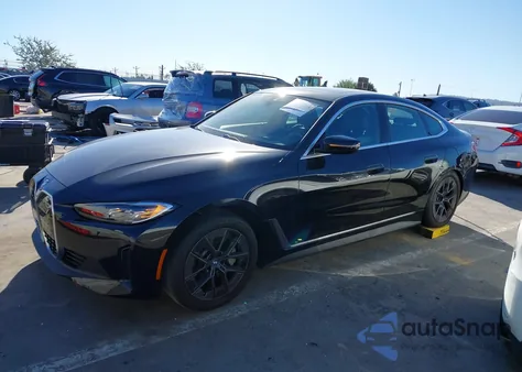 2024 BMW I4 Gran Coupe Edrive35 z USA, uszkodzony, nr VIN WBY43AW02RFS96217